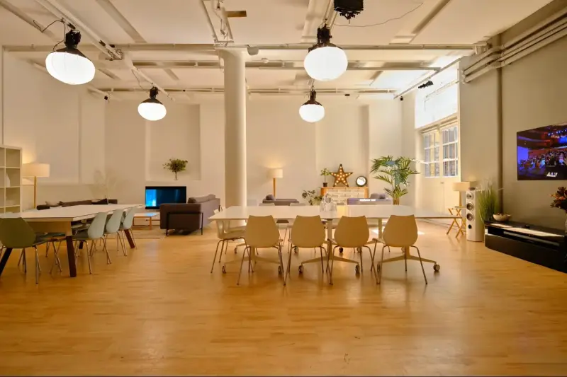 Canalside Studios in Angel